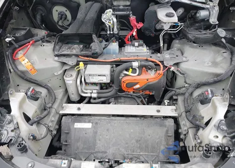 2023 Tesla Model Y Awd/Long Range Dual Motor All-Wheel Drive z USA, uszkodzony, nr VIN 7SAYGDEE2PA187134